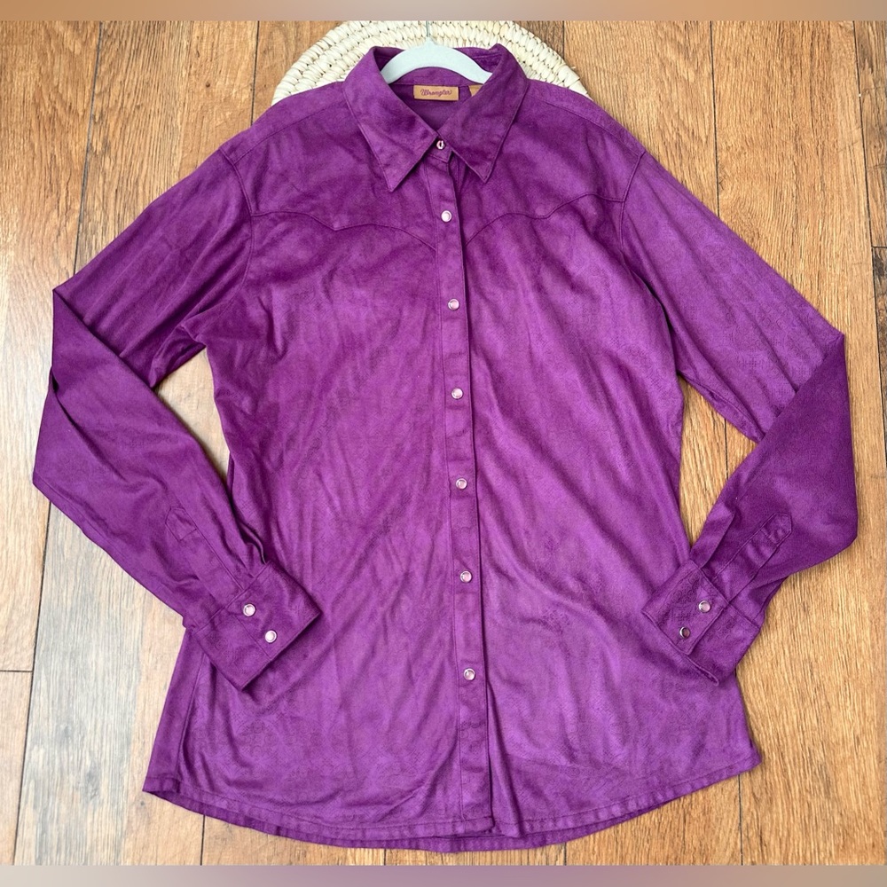 Wrangler Women's Fuchsia Textured Pearl Snap Button-Down Western Shirt